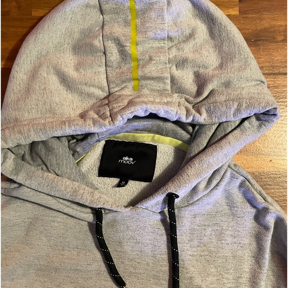 Hoodie for men size med. front pocket with zippers. Grey & hint of yellow - Picture 6 of 6